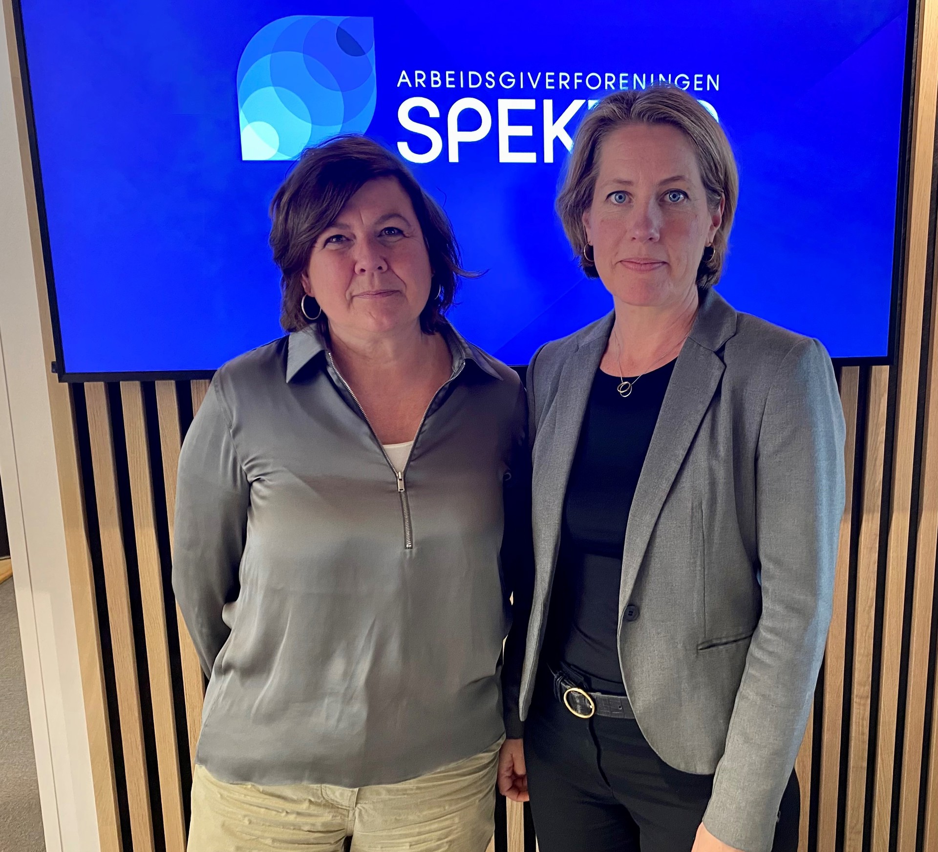 Rikke Ringsrød i Spekter og Hanne Gillebo-Blom i Legeforeningen