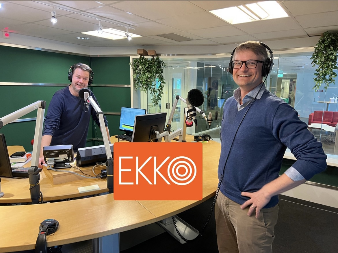 I studio på Marienlyst: Eystein Hoddevik til høyre og Jan Erlend Leine til venstre. FOTO: Thor Henry Bjor