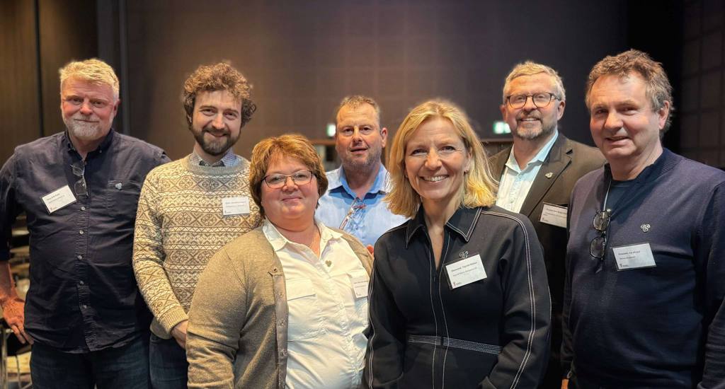 Styret i Praktiserende spesialisters landsforening fra venstre: Erik Waale Næss, Alexandros Lazaros Stefou, Ellen Jaatun, Morten Mangersnes, Yngvild Skåtun Hannestad, Stein Helge Glad Nordahl, og Tor Øivind Grøndahl. Foto: Legeforeningen/Tor Martin Nilsen