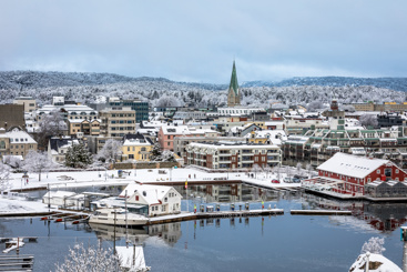 Vinterbilde av Kristiansand by. Foto: Lillian Tveit/Mostphotos