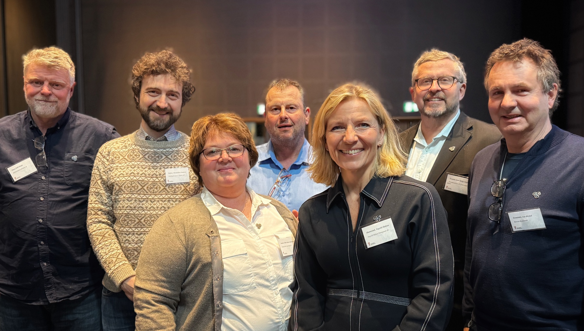 Styret i Praktiserende spesialisters landsforening fra venstre: Erik Waale Næss, Alexandros Lazaros Stefou, Ellen Jaatun, Morten Mangersnes, Yngvild Skåtun Hannestad, Stein Helge Glad Nordahl, og Tor Øivind Grøndahl. Foto: Legeforeningen/Tor Martin Nilsen