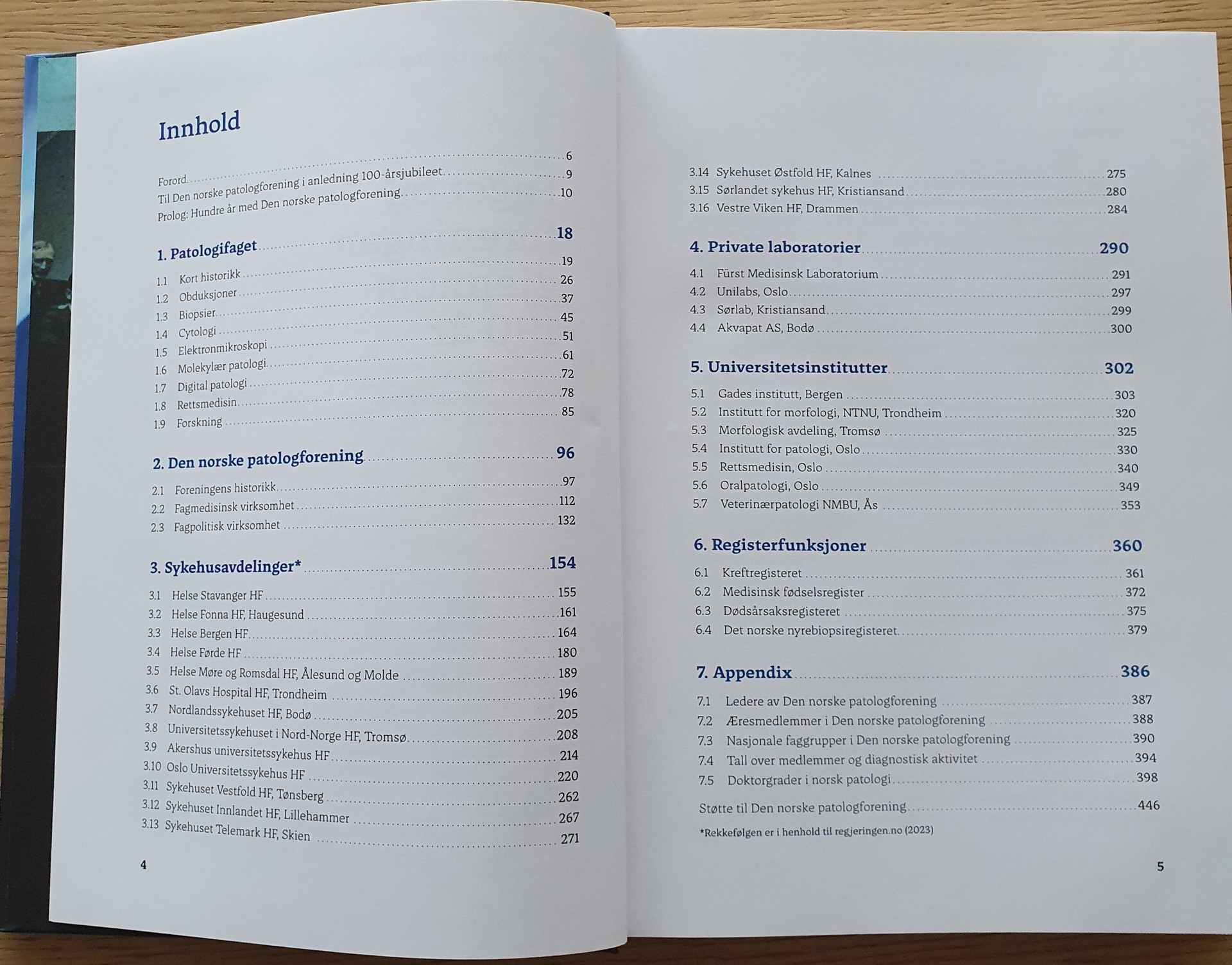 Innholdsfortegnelsen til boka Faget og foreningen  gjennom 100 år.