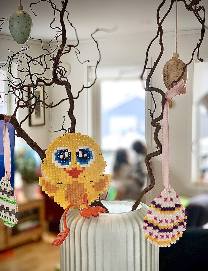 Påskepynt laget av barn