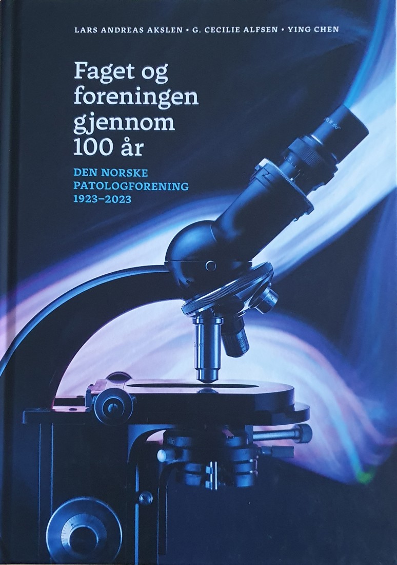 Forside av boka Faget og foreningen gjennom 100 år. 