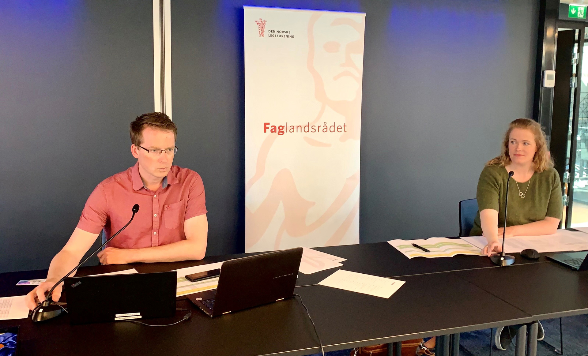 Dirigentene Torstein Sakshaug og Helga Brøgger på Faglandsrådsmøtet 2021. Foto: Gry Bjørnstad