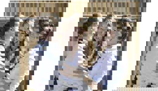 Tre søstre som driver Søstrene Storås.