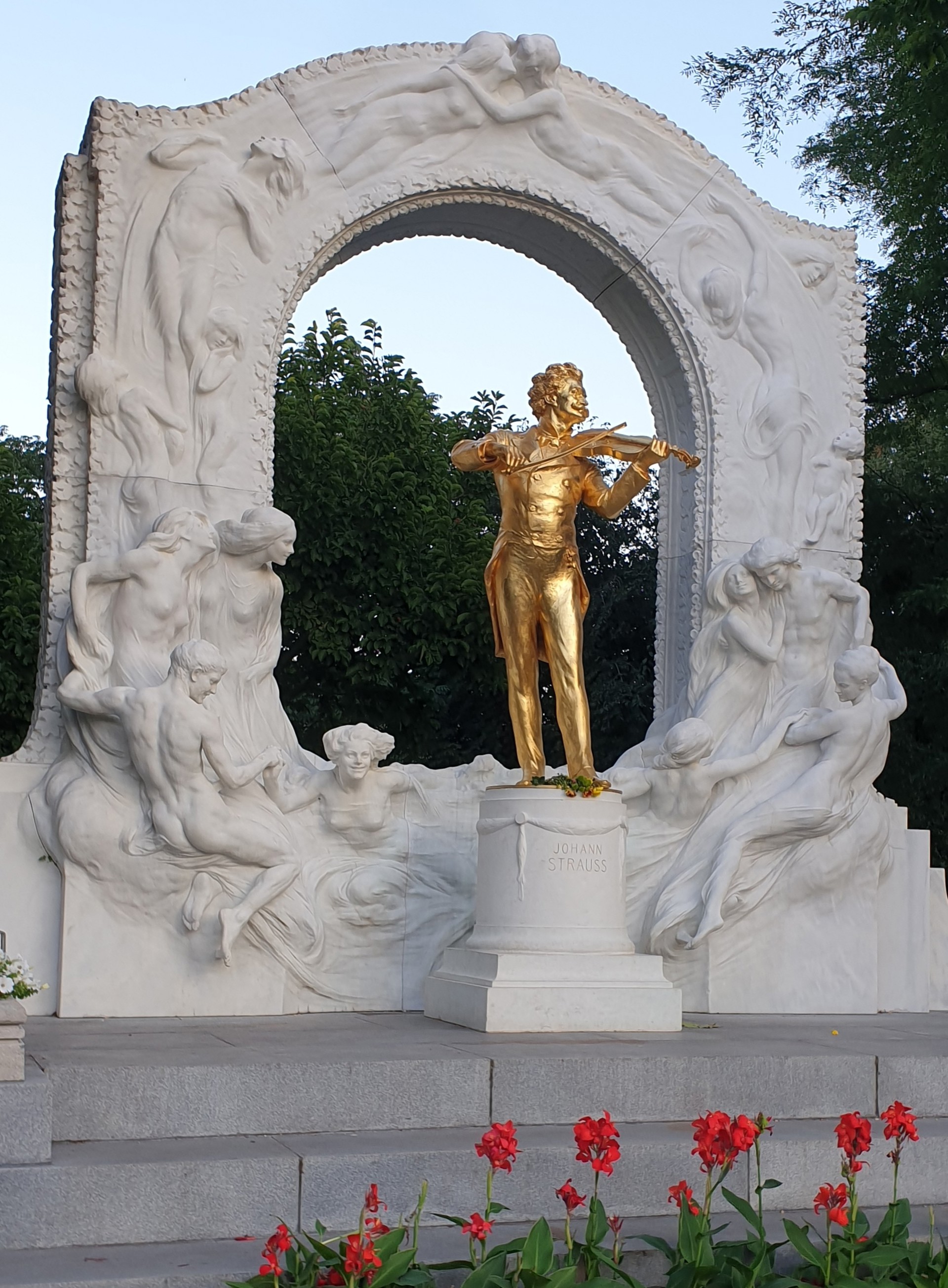 «ECP Strauss»: Johan Strauss monument I Stadtpark. Foto: Lars G Lyckander