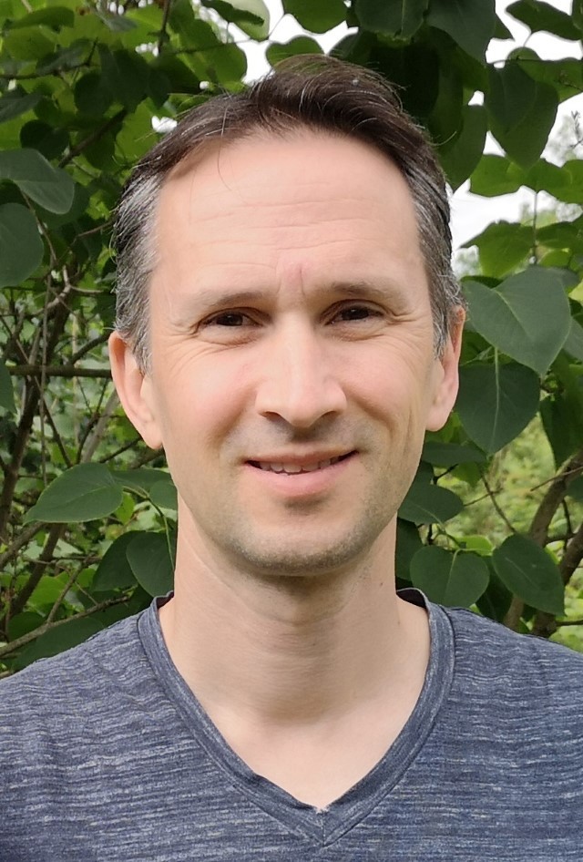 Jørgen Breivold portrett ute. Foto: privat