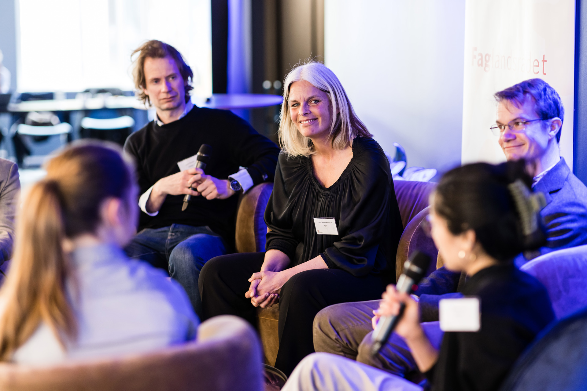 Grupper diskuterer temaer under Faglandsrådet 2023