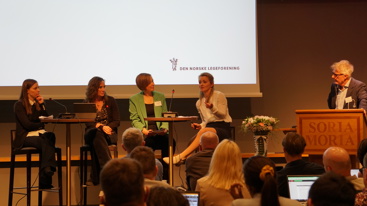 Kristin Utne, leder Yngre legers Forening, Tone Torgersen, fagsjef i nasjonalforeningen for folkehelse, Hanne Søberg Finbråten, førsteamanuensis og sykepleier og Ingvild Vatten Alsnes, spesialist i allmennmedisin. Foto: Legeforeningen