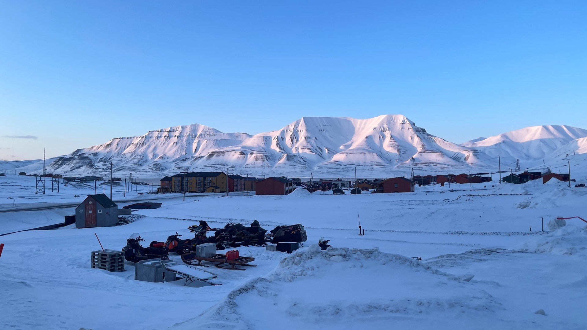 Svalbard. Foto: J. Hindenes