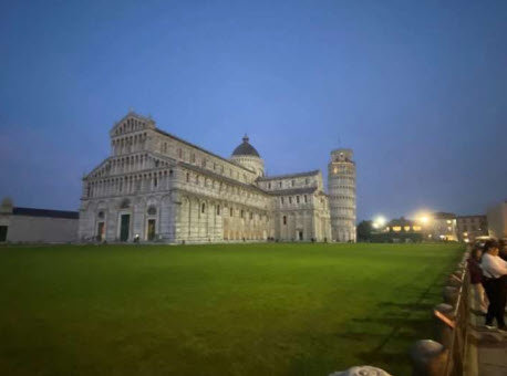 Bilde av Duomo og det skjeve tårnet i Pisa. Foto: Ingrid M. Alm Andersen
