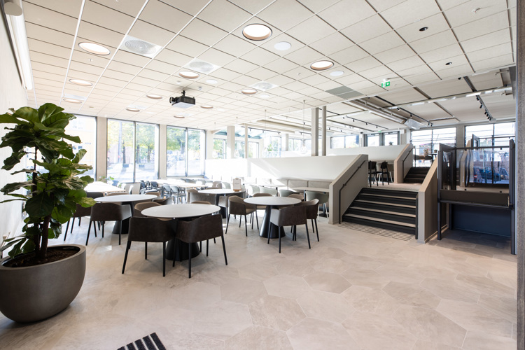 Bjærget fra hovedinngang