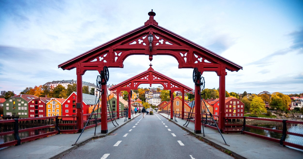 Lykkensportal på den gamle bybrua i Trondheim. Foto: Istockphoto.com/peeterv