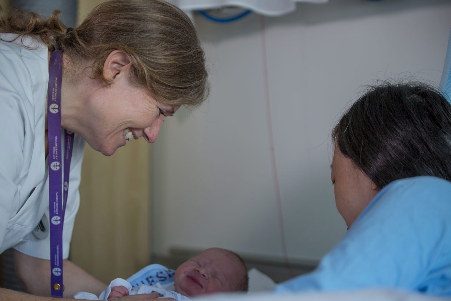 Jormor, mor og baby. Foto: Thomas B. Eckhoff/Ahus